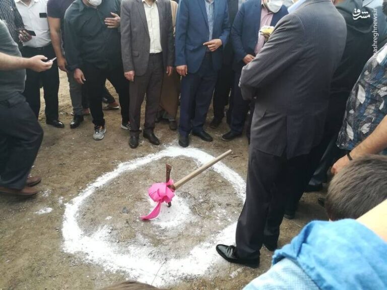 عکس/ مراسم کلنگزنی در شرایط کرونایی