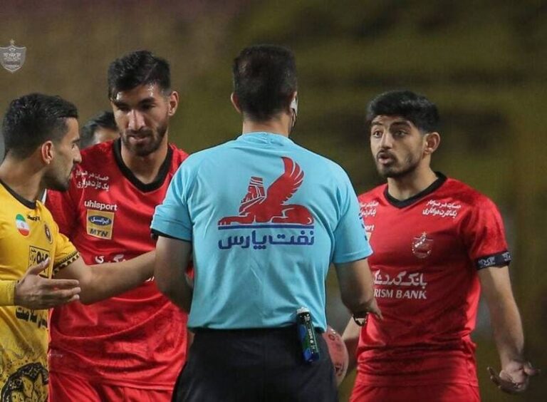 شکایت پرسپولیس از سپاهان به فدراسیون فوتبال ارسال شد