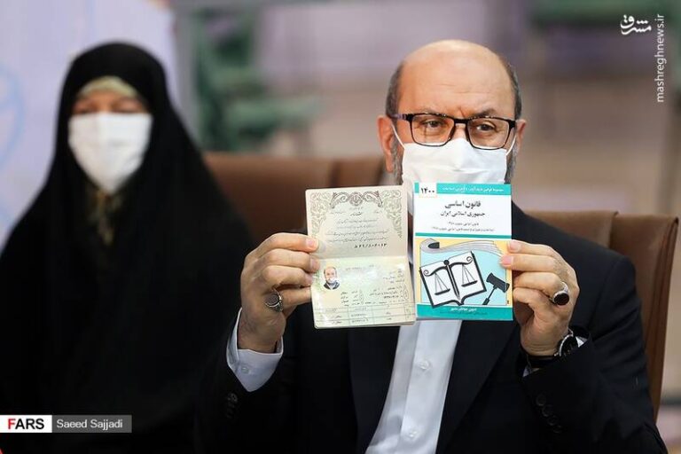 دهقان به نفع رئیسی کنار کشید