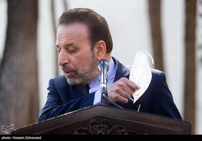 واعظی: جهانگیری درخواست مرخصی کرده است/ ما بیطرف هستیم