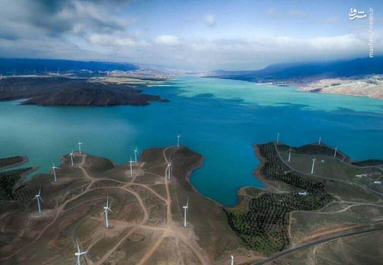 عکس/ نمایی زیبا از دریاچه سد سفیدرود منجیل