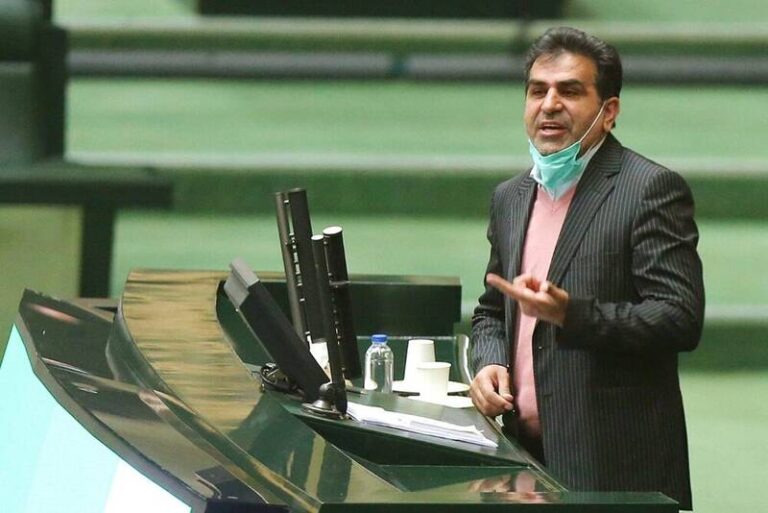 چه کسانی از قانون ممنوعیت بکارگیری بازنشستگان مستثنی هستند؟