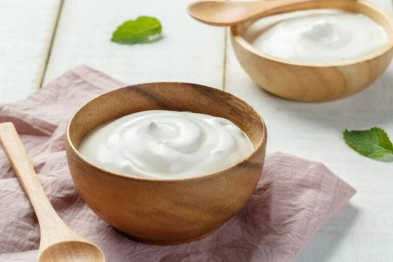 مزایای خوردن ماست هنگام صبح