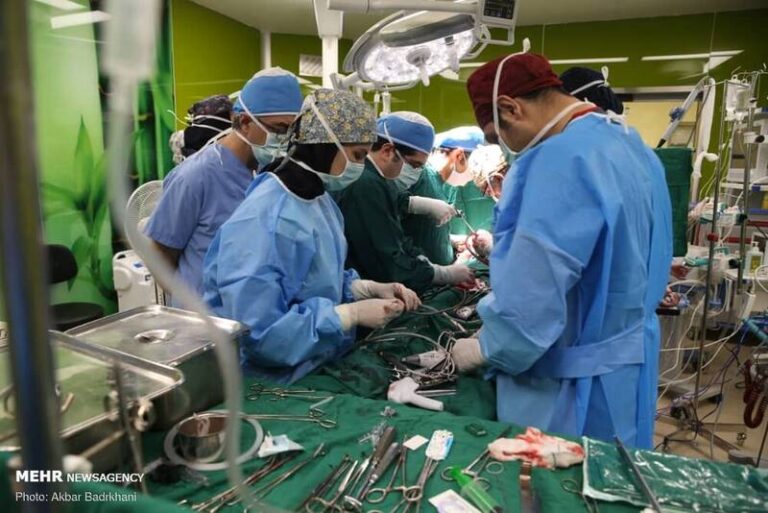 علائم شایع سرطان تیروئید را بشناسید