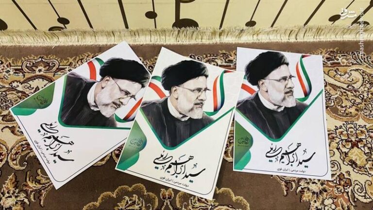 تولید پوستر انتخاباتی با پول دانشجویی+ عکس