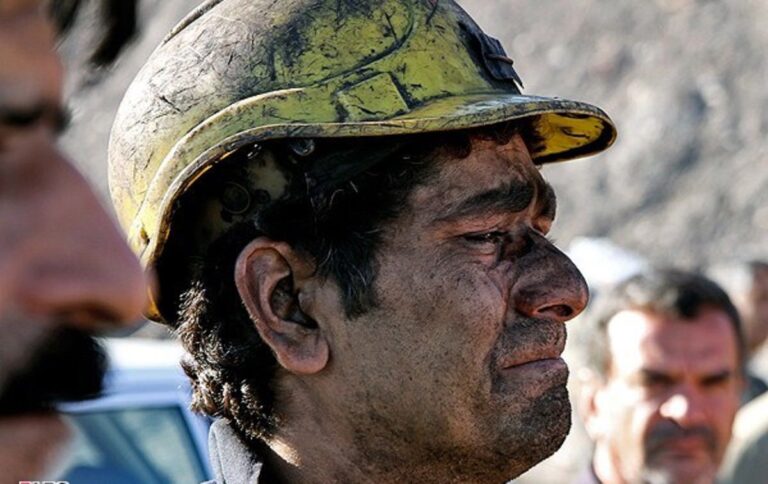 شهرستان کیار؛ مرگ و مصدومیت ۴ کارگر در پی ریزش معدن – خبرگزاری هرانا
