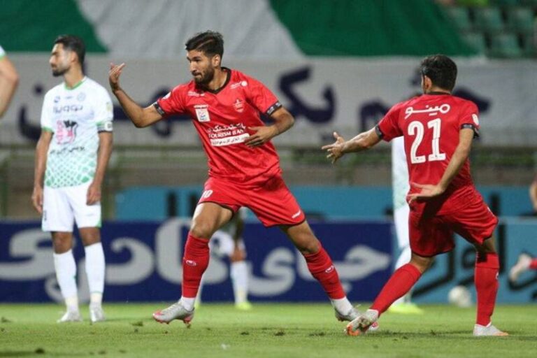 اقدام پرسپولیس برای ماندن مهاجم گلزن
