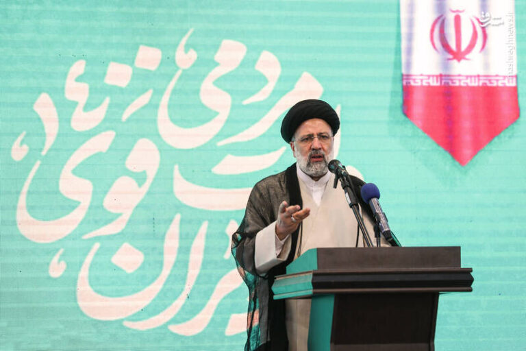 فیلم/ رئیسی از چه هواپیمایی برای سفرهای انتخاباتی استفاده میکنید؟